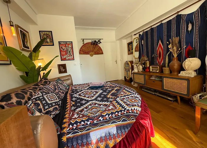 Retro Homestay szállás